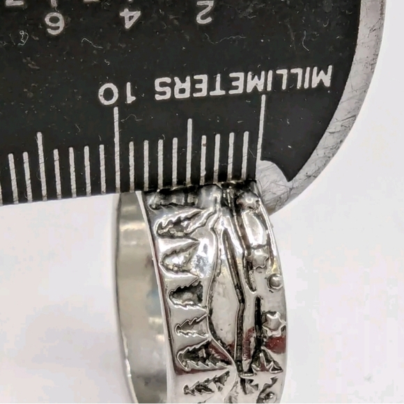Sterling Silver 925 Nordic Wolf Wide Band Ring Size 6 - Picture 6 of 9